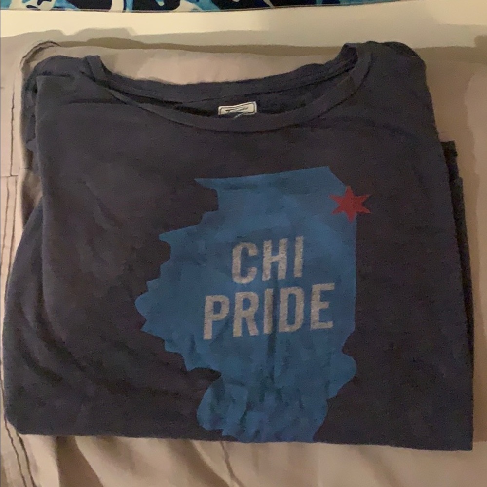 American eagle T-shirt